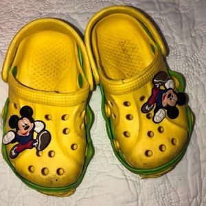 Size 7 Mickey Mouse Shoes